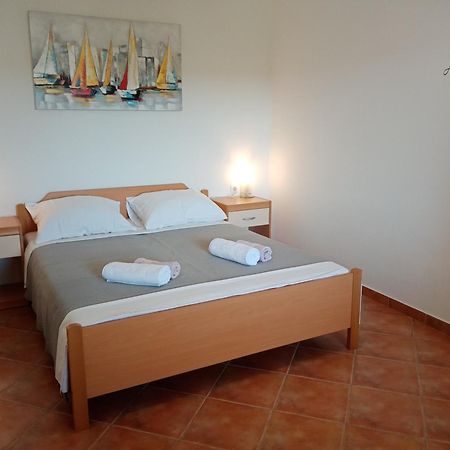 Apartments Marina Lopar Exterior photo